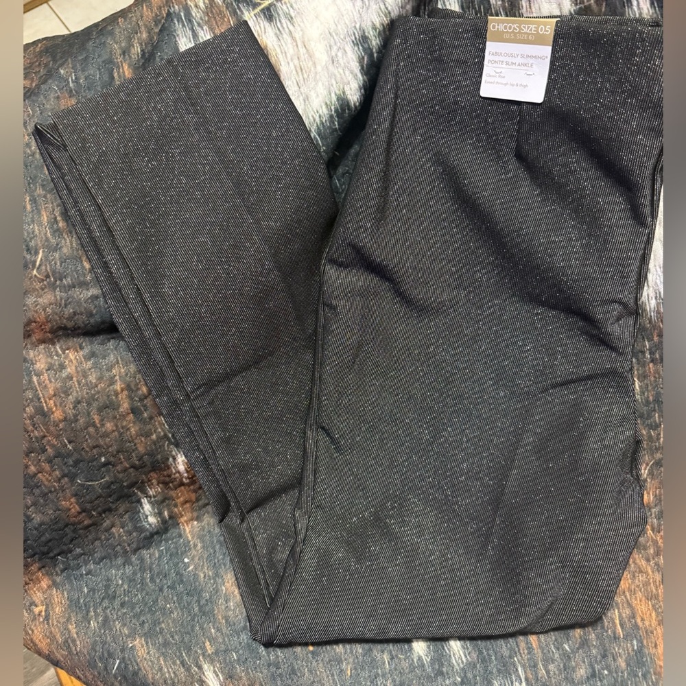 NWT- Chico's Jet Shimmer Pull On Pants- Sz 0.5 (US Sz 6)